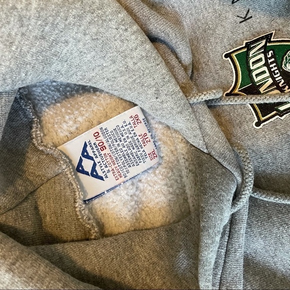 London Knights  Hoodie - Picture 3 of 4